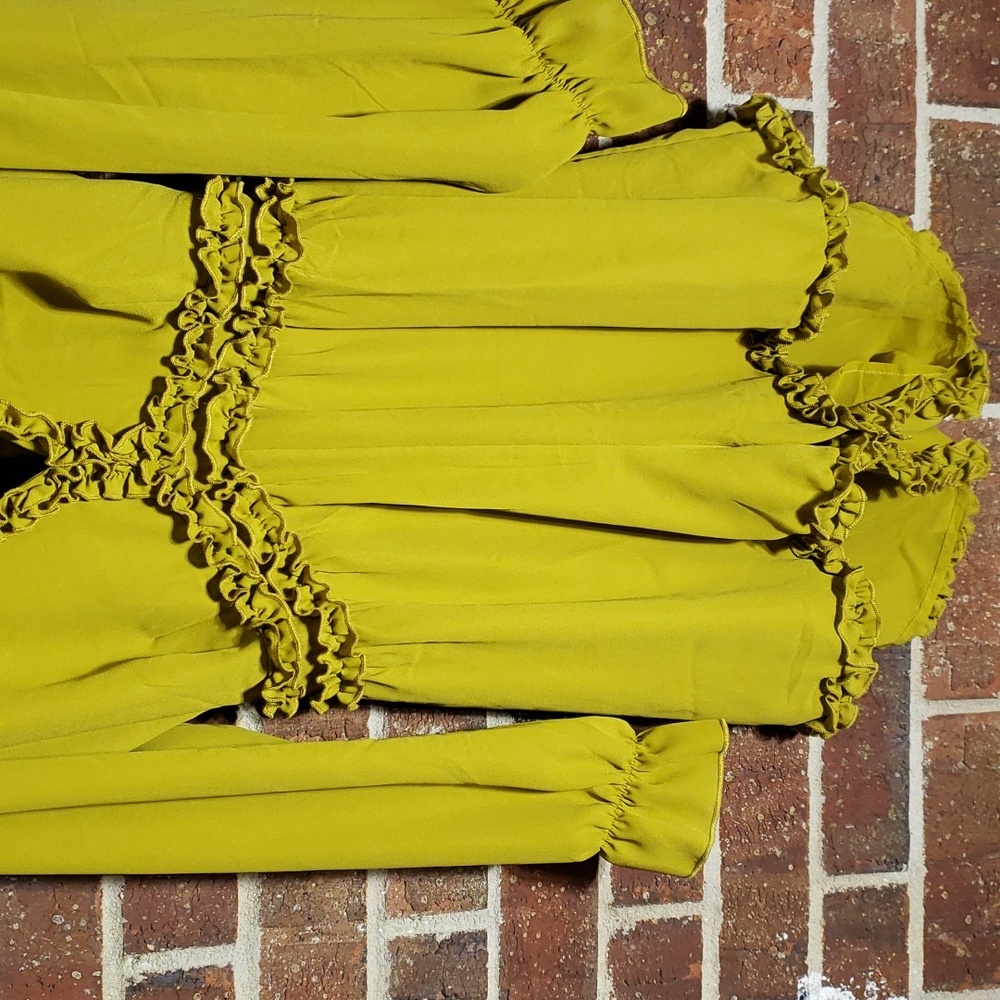 Iris Basic Romper - Picture 3 of 7